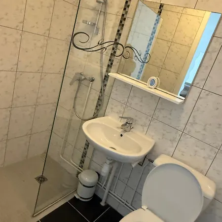 Confort 4 Personnes * Toul